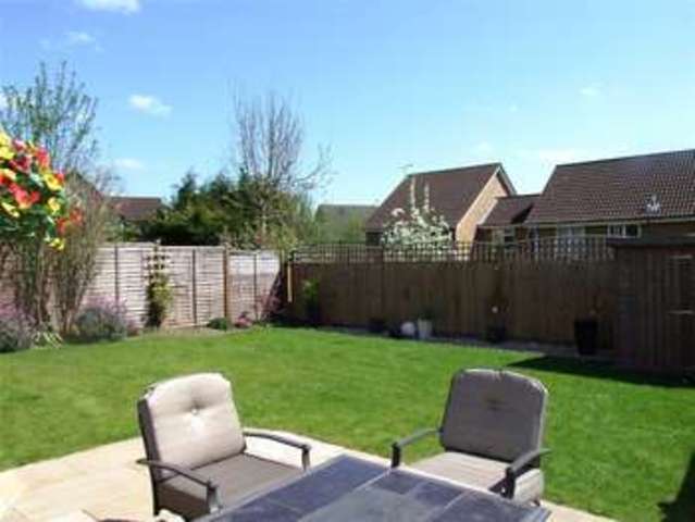  Image of 4 bedroom Detached house for sale in Bradmore Way Lower Earley Reading RG6 at Lower Earley Reading Shinfield, RG6 4DS