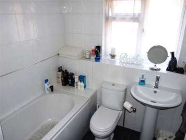  Image of 4 bedroom Detached house for sale in Bradmore Way Lower Earley Reading RG6 at Lower Earley Reading Shinfield, RG6 4DS