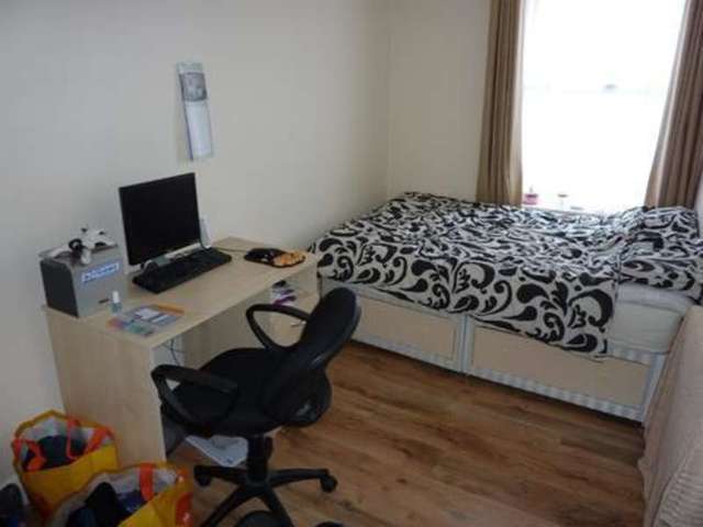  Image of 4 bedroom Flat to rent in Brecknock Road London N7 at Brecknock Road  London, N7 0BL