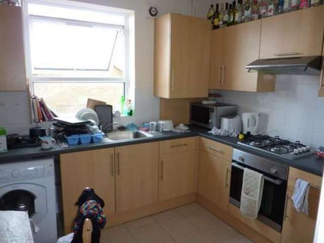 Image of 4 bedroom Flat to rent in Brecknock Road London N7 at Brecknock Road  London, N7 0BL
