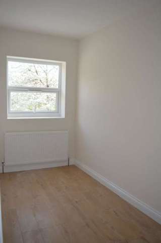  Image of 2 bedroom Flat to rent in Caedmon Road London N7 at Caedmon Road  London, N7 6DH