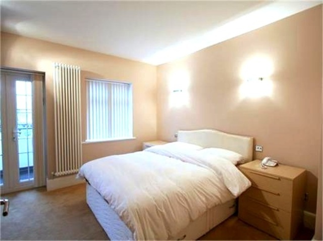  Image of 3 bedroom Flat to rent in Holmdale Gardens London NW4 at HENDON  LONDON, NW4 2LY