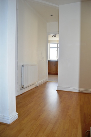  Image of 2 bedroom Flat to rent in Brigstock Road Thornton Heath CR7 at Thornton Heath, CR7 7JE