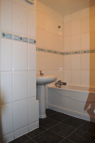  Image of 2 bedroom Flat to rent in Brigstock Road Thornton Heath CR7 at Thornton Heath, CR7 7JE