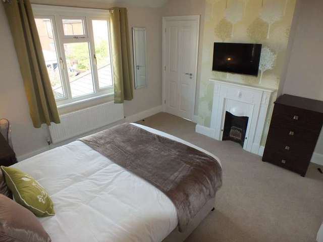  Image of 1 bedroom Detached house to rent in Brisbane Road Tilehurst Reading RG30 at Reading Berkshire Tilehurst, RG30 2PE
