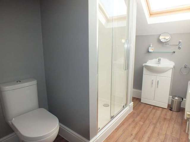  Image of 1 bedroom Detached house to rent in Brisbane Road Tilehurst Reading RG30 at Reading Berkshire Tilehurst, RG30 2PE