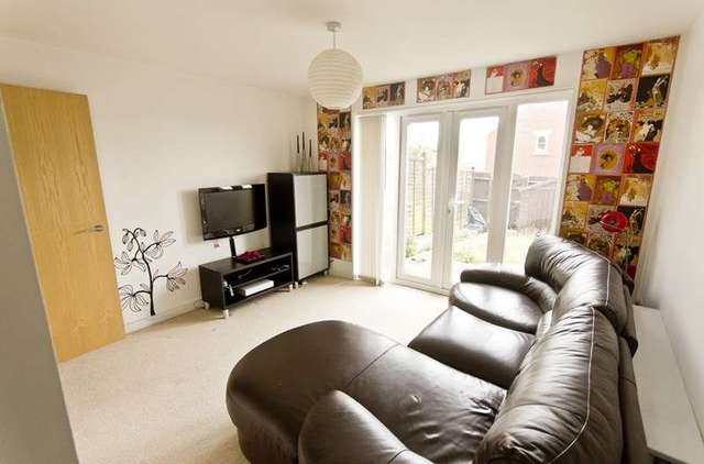  Image of 2 bedroom Property to rent in Bristnall Hall Road Oldbury B68 at Bristnall Hall Road  Oldbury, B68 9TZ