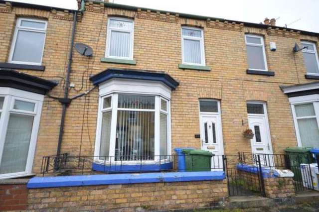 Image of 2 bedroom Town House for sale in Britannia Street Scarborough YO12 at Britannia Street  Scarborough, YO12 7DN