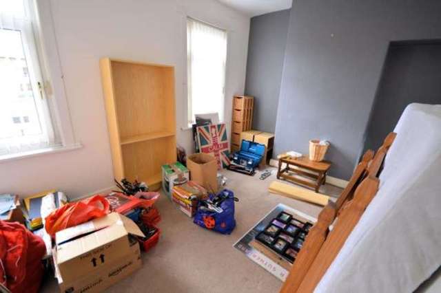  Image of 2 bedroom Town House for sale in Britannia Street Scarborough YO12 at Britannia Street  Scarborough, YO12 7DN