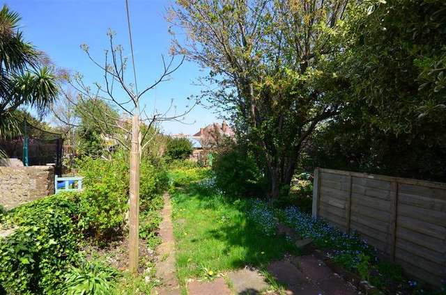  Image of 1 bedroom Detached house for sale in Broadwater Street East Broadwater Worthing BN14 at Broadwater West Sussex Worthing, BN14 9AA