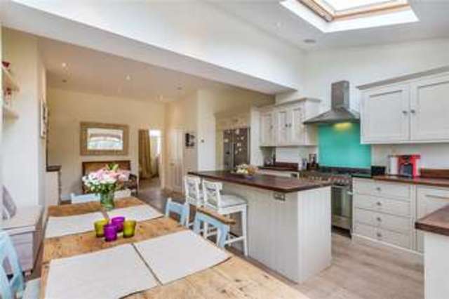  Image of 4 bedroom Terraced house for sale in Brookwood Road London SW18 at London  West Hill, SW18 5BL