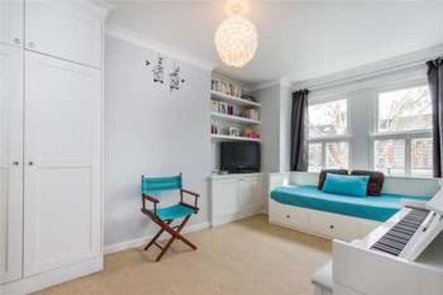  Image of 4 bedroom Terraced house for sale in Brookwood Road London SW18 at London  West Hill, SW18 5BL