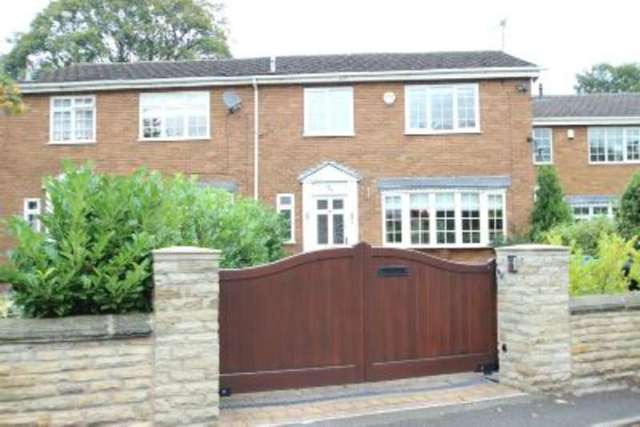  Image of 3 bedroom Semi-Detached house to rent in Broomfield Lane Hale Altrincham WA15 at ALTRINCHAM, WA15 9AS