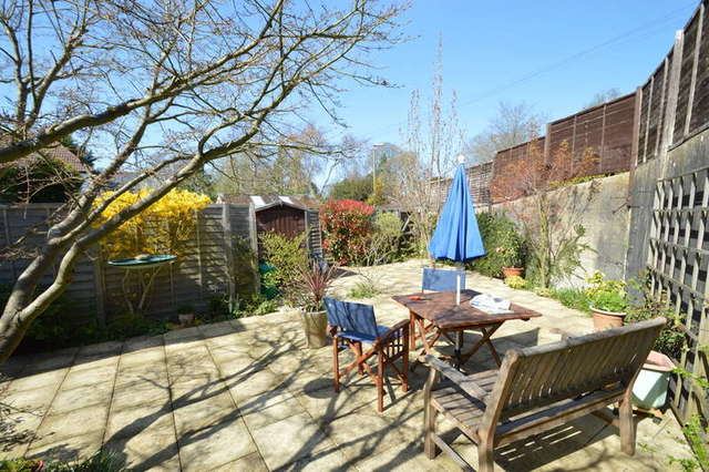  Image of 2 bedroom Maisonette for sale in Broxburn Close Chandler