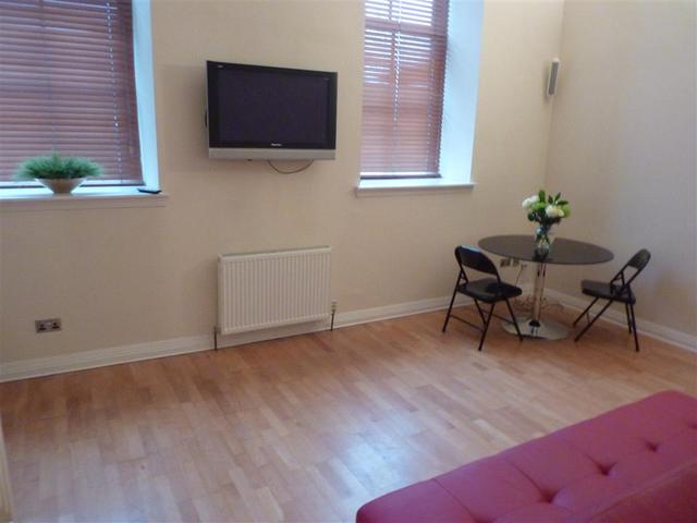  Image of 1 bedroom Flat to rent in Buccleuch Street Glasgow G3 at Garnethill Glasgow Glasgow, G3 6QT