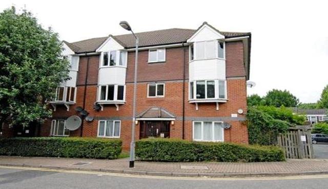  Image of 2 bedroom Flat to rent in Bunning Way London N7 at Bunning Way  London, N7 9UR