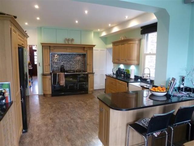  Image of 5 bedroom Detached house for sale in Finch Lane Bushey WD23 at Bushey, WD23 3AH