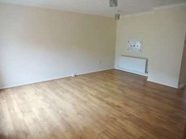  Image of 3 bedroom Detached house to rent in Bushy Coombe Gardens Glastonbury BA6 at Bushy Coombe Gardens  Glastonbury, BA6 8JT