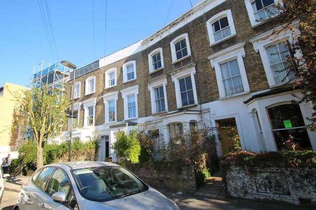  Image of 3 bedroom Flat to rent in Caedmon Road London N7 at Caedmon Road  London, N7 6DH