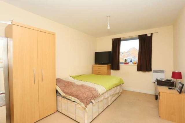  Image of 1 bedroom Apartment to rent in Caledonian Wharf London E14 at Caledonian Wharf Canary Wharf London, E14 3EW