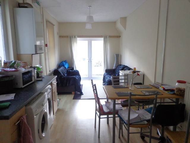  Image of 4 bedroom Detached house to rent in Canada Road Gabalfa Cardiff CF14 at Heath Cardiff Roath, CF14 3BW