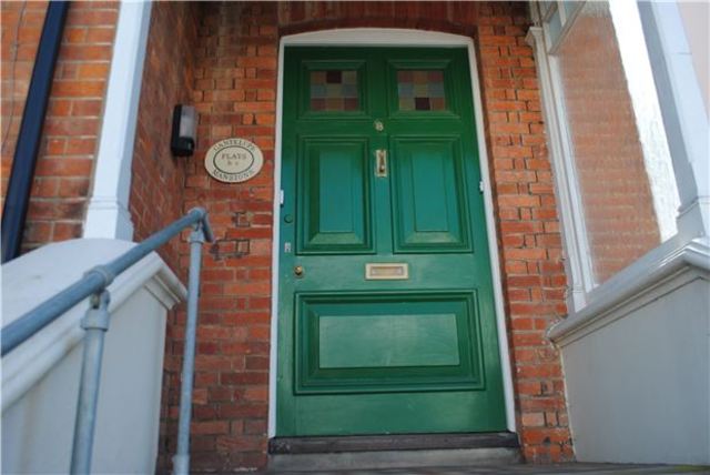  Image of 2 bedroom Flat for sale in Cantelupe Road Bexhill-on-Sea TN40 at East Sussex, TN40 1JG