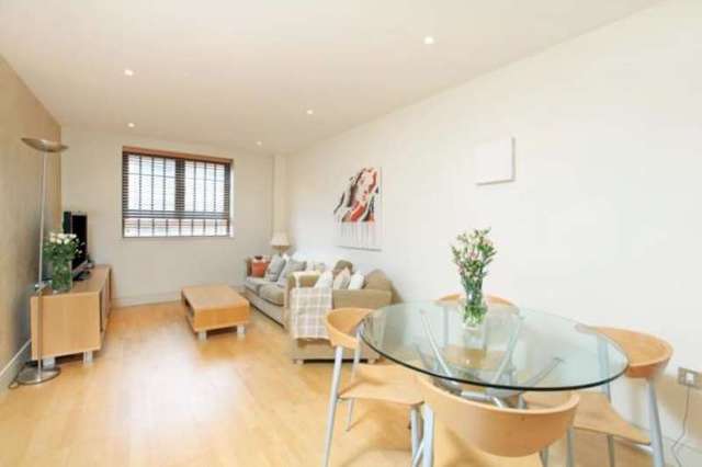  Image of 1 bedroom Flat for sale in Cayenne Court London SE1 at 2 Cayenne Court London Bermondsey, SE1 2PP