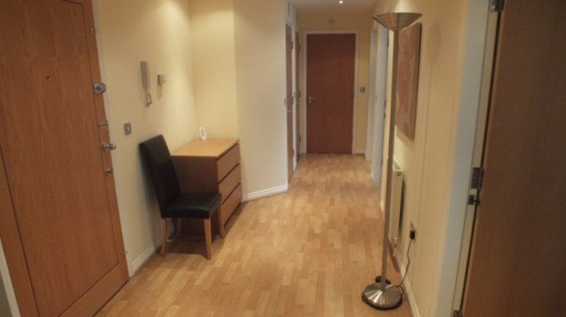  Image of 2 bedroom Apartment to rent in Carisbrooke Road Weetwood Leeds LS16 at Carisbrooke Road  Leeds, LS16 5RU