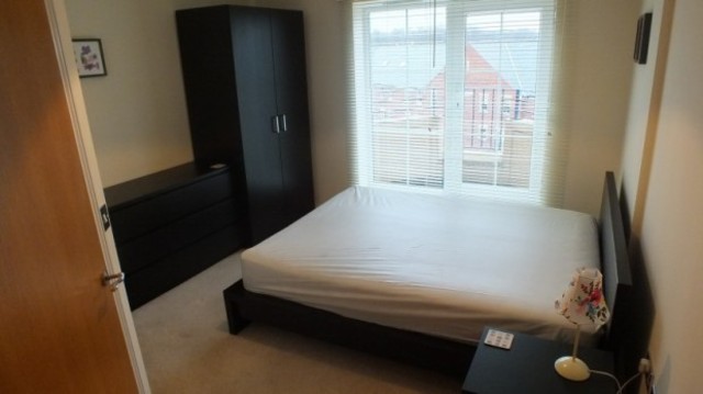  Image of 2 bedroom Apartment to rent in Carisbrooke Road Weetwood Leeds LS16 at Carisbrooke Road  Leeds, LS16 5RU
