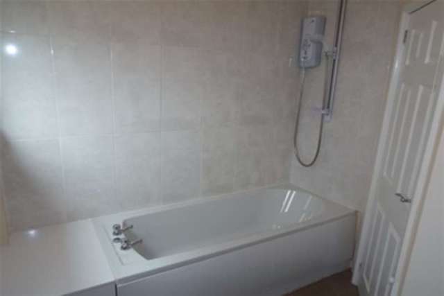  Image of 2 bedroom Semi-Detached house to rent in Carlton Road Nottingham NG3 at Nottingham, NG3 2NT