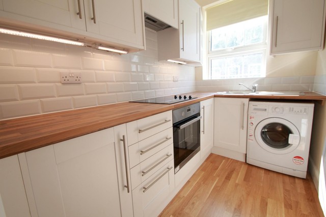  Image of 1 bedroom Flat to rent in Castle Street Kingston upon Thames KT1 at Kingston Upon Thames, KT1 1SS