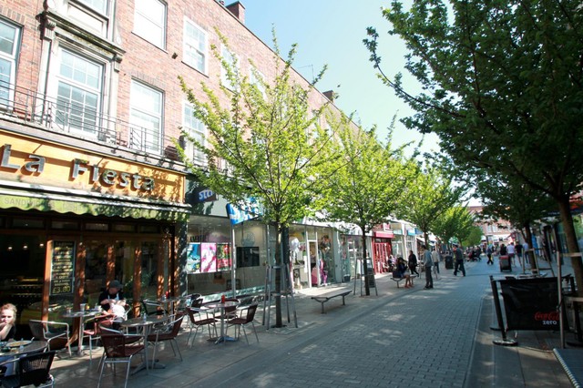  Image of 1 bedroom Flat to rent in Castle Street Kingston upon Thames KT1 at Kingston Upon Thames, KT1 1SS