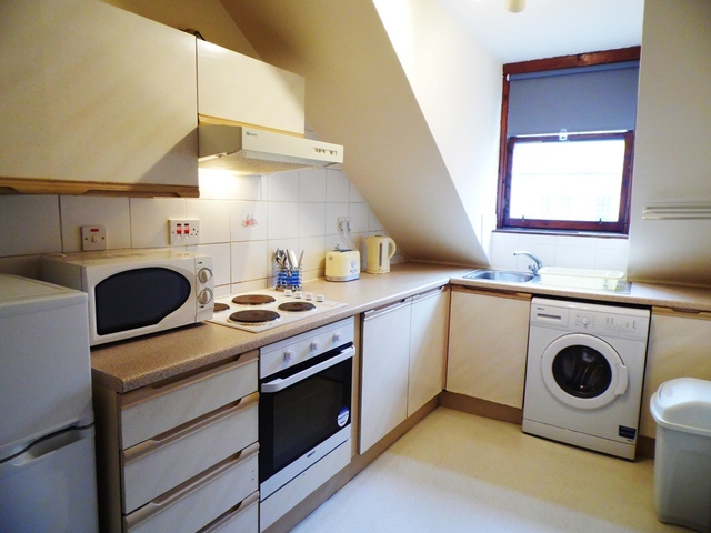  Image of 1 bedroom Flat to rent in Causeyside Street Paisley PA1 at Paisley Renfrewshire Renfrewshire, PA1 1YW