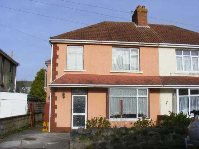  Image of 4 bedroom Detached house to rent in Chalfont Road Weston-super-Mare BS22 at Milton Weston-super-Mare Milton, BS22 8AN