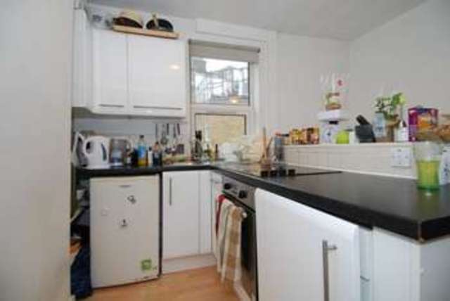 Image of 1 bedroom Flat to rent in Chalk Farm Road London NW1 at Chalk Farm London Camden Lock, NW1 8AN