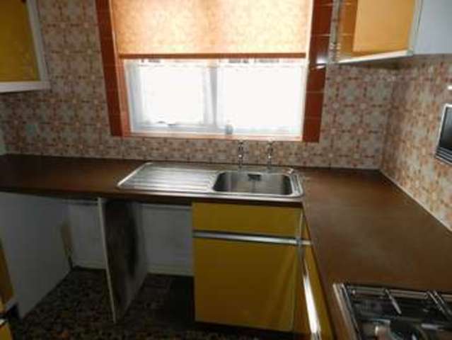  Image of 3 bedroom Bungalow for sale in Chapel Close Toddington Dunstable LU5 at Chapel Close  Toddington, LU5 6AZ