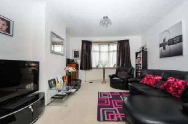  Image of 3 bedroom Semi-Detached house for sale in Chapel Farm Road London SE9 at London  New Eltham, SE9 3NQ