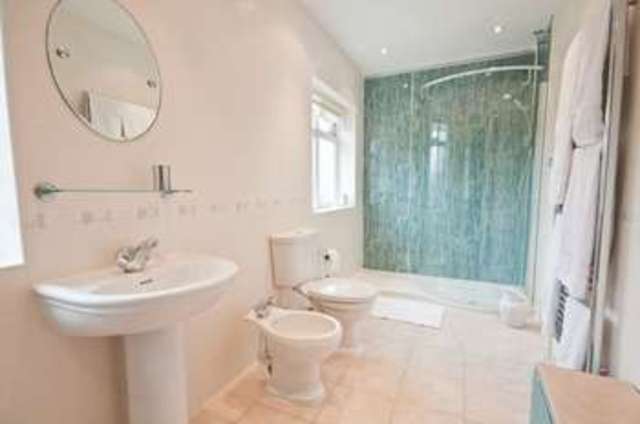  Image of 4 bedroom Detached house for sale in Chapel Lane Swallow Market Rasen LN7 at Chapel Lane  Swallow, LN7 6DE