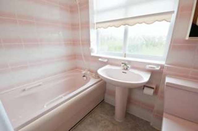  Image of 4 bedroom Detached house for sale in Chapel Lane Swallow Market Rasen LN7 at Chapel Lane  Swallow, LN7 6DE