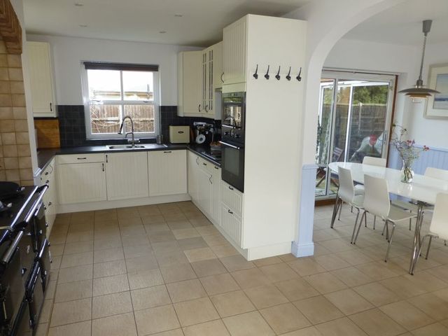  Image of 5 bedroom Detached house for sale in Chapel Street Ruskington Sleaford NG34 at Chapel Street Ruskington Sleaford, NG34 9DX