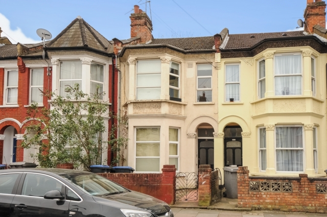 Image of 1 bedroom Apartment for sale in Chapter Road London NW2 at Chapter Road  London, NW2 5NE