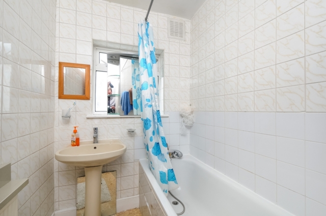  Image of 1 bedroom Apartment for sale in Chapter Road London NW2 at Chapter Road  London, NW2 5NE