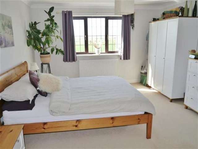  Image of 5 bedroom Detached house for sale in Charnwood Close Barrowby Grantham NG32 at Barrowby, NG32 1BE