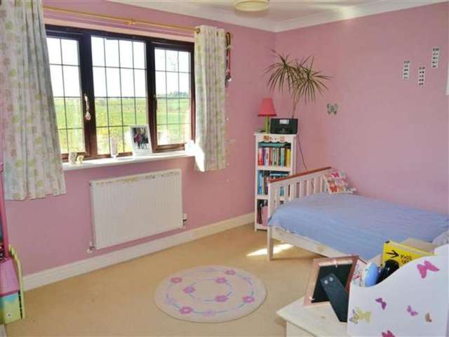  Image of 5 bedroom Detached house for sale in Charnwood Close Barrowby Grantham NG32 at Barrowby, NG32 1BE