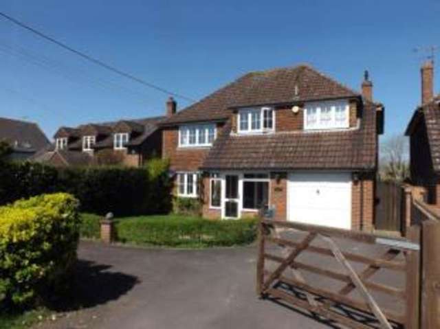  Image of 4 bedroom Detached house for sale in Pamber Road Charter Alley Tadley RG26 at Charter Alley Tadley Charter Alley, RG26 5PZ