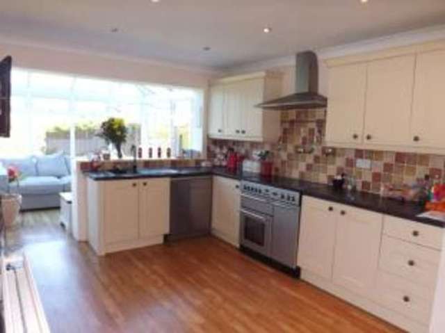  Image of 4 bedroom Detached house for sale in Pamber Road Charter Alley Tadley RG26 at Charter Alley Tadley Charter Alley, RG26 5PZ