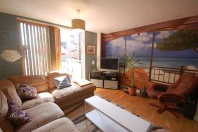  Image of 2 bedroom Property to rent in Chatham Street Reading RG1 at Chatham Street Reading Reading, RG1 7LF
