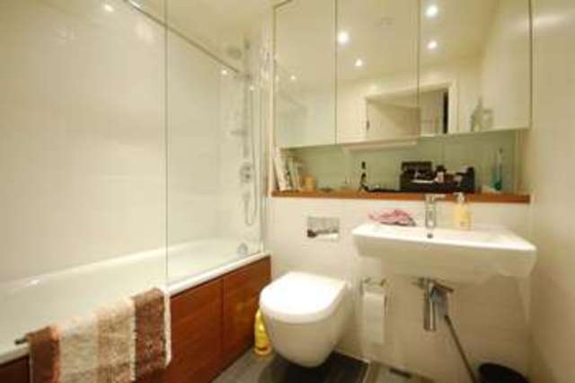  Image of 2 bedroom Property to rent in Chatham Street Reading RG1 at Chatham Street Reading Reading, RG1 7LF