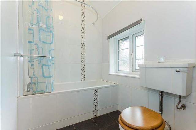  Image of 2 bedroom Terraced house to rent in Chatsworth Road Rowsley Matlock DE4 at Chatsworth Road Rowsley MATLOCK, DE4 2EJ