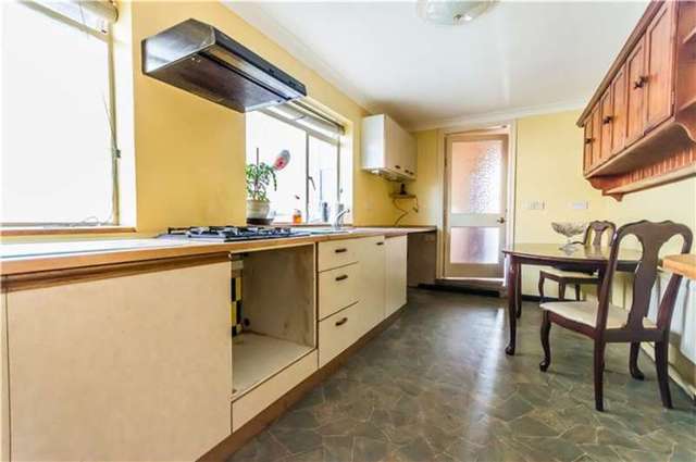  Image of 3 bedroom Terraced house for sale in Cherry Hinton Road Cherry Hinton Cambridge CB1 at Cambridge, CB1 7BX